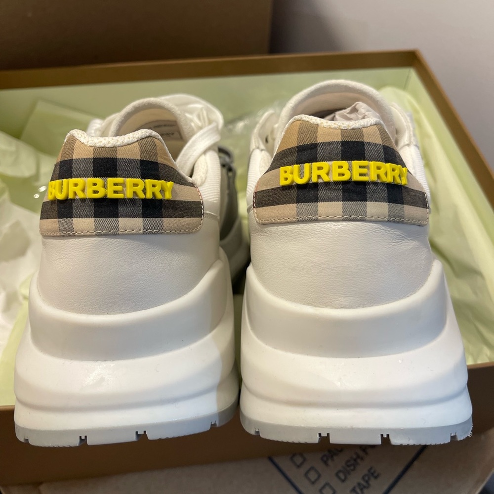 COPY - Burberry Sneakers Size 43 (US 10) Amazing Condition | WORN ONCE 🔥 - Picture 4 of 12